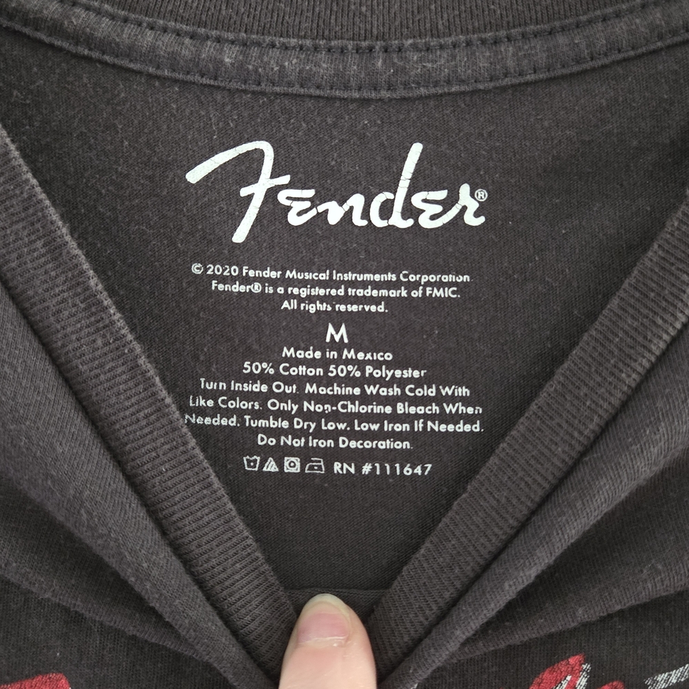 Fender Desert Scene T-Shirt - Picture 2 of 4